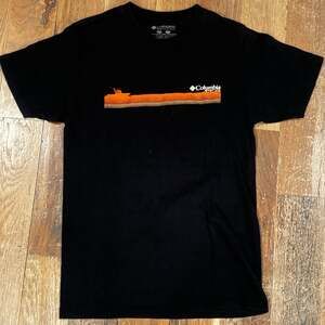 Columbia PFG Men's Small Black Graphic T-Shirt Boat Sunset Print Size Small